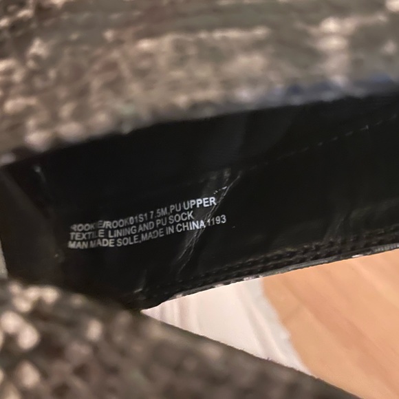 Steve Madden snakeskin booties - Picture 6 of 6